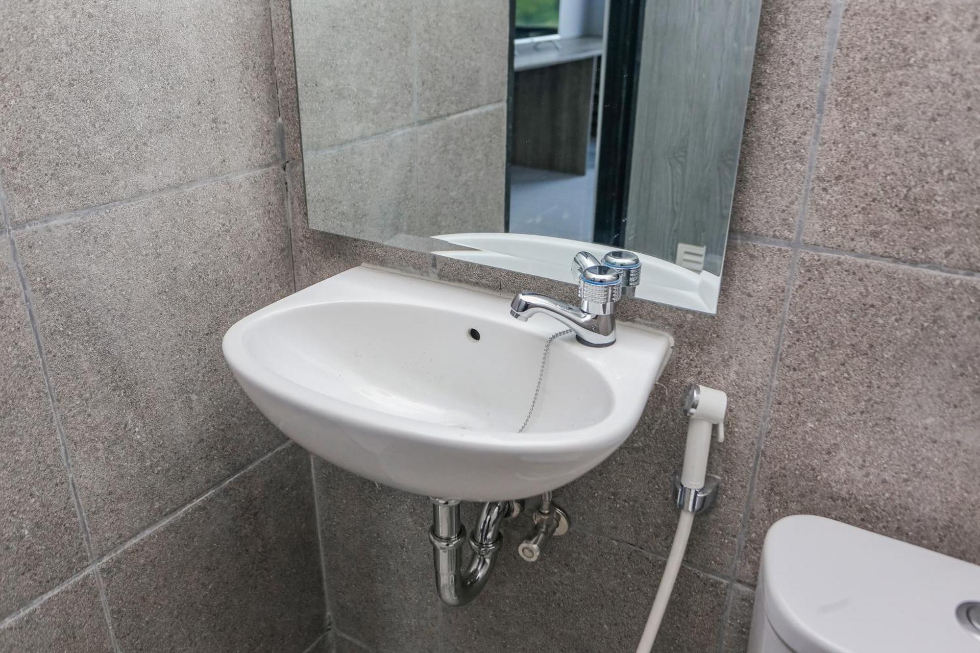 Hotel O Apartment Riverdale Cikarang Near Sgc Mall Бекаси Экстерьер фото