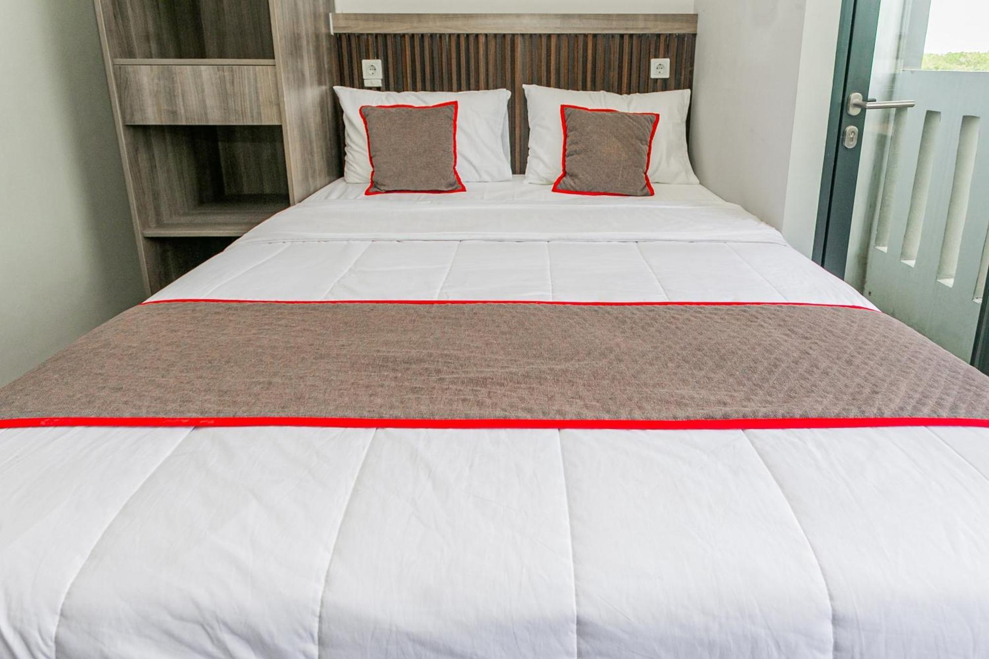 Hotel O Apartment Riverdale Cikarang Near Sgc Mall Бекаси Экстерьер фото