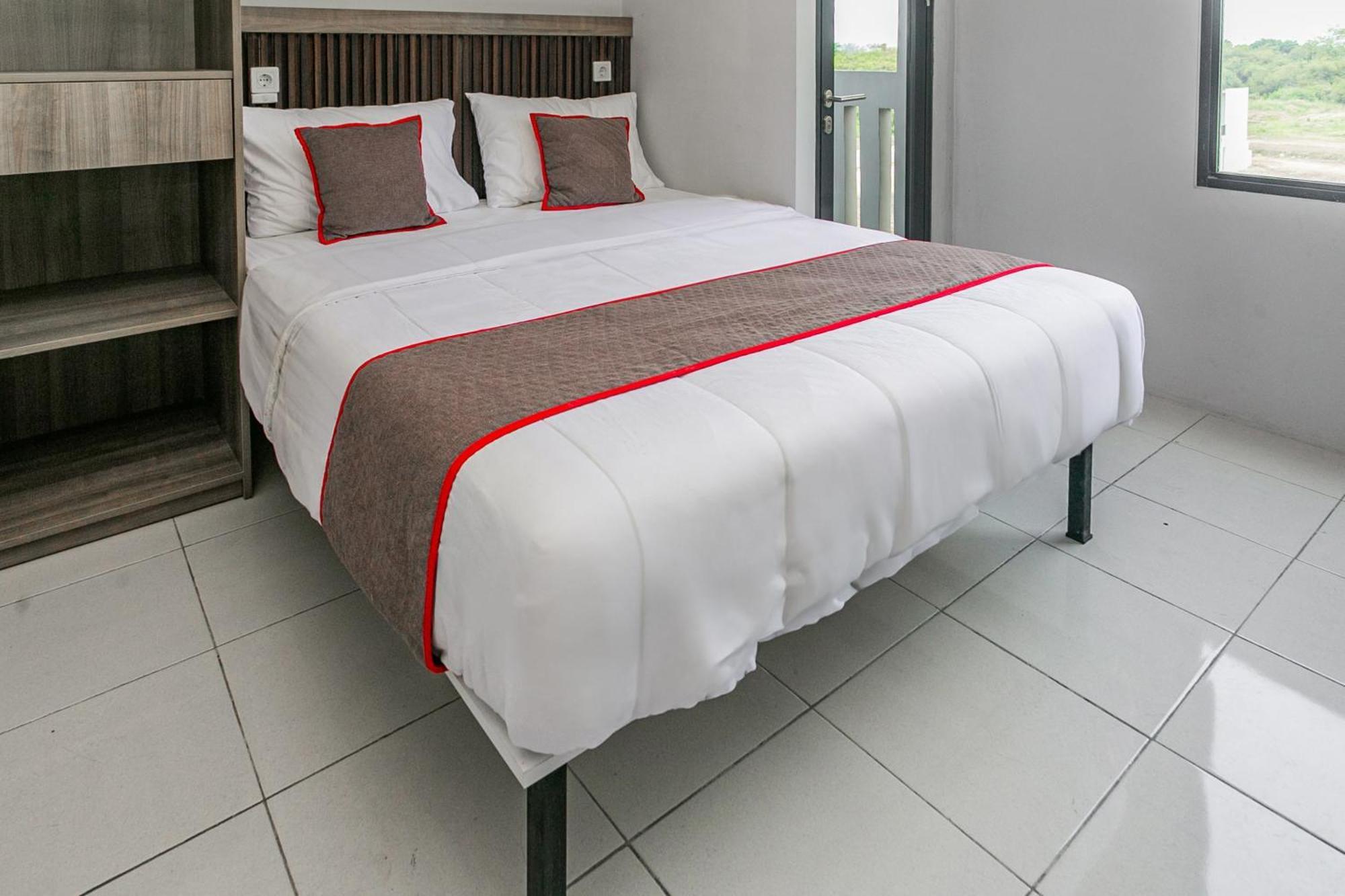 Hotel O Apartment Riverdale Cikarang Near Sgc Mall Бекаси Экстерьер фото
