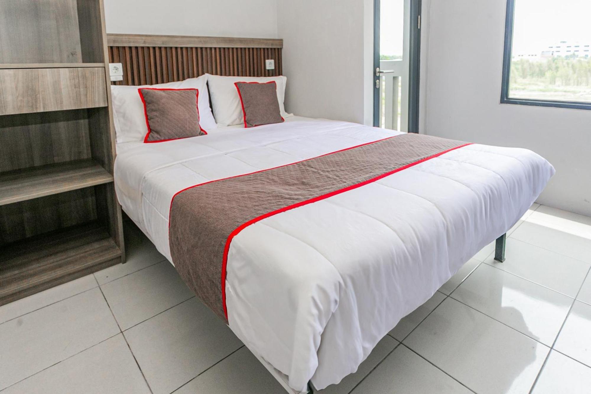 Hotel O Apartment Riverdale Cikarang Near Sgc Mall Бекаси Экстерьер фото